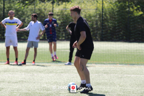 <a href="https://st.getinfootball.com/albums/1101526/6a03712eb2fed_1920.jpg" target="_blank">Download original</a>