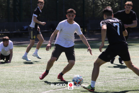 <a href="https://st.getinfootball.com/albums/1101526/6a0371520d9e8_1920.jpg" target="_blank">Download original</a>