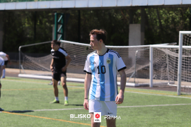 <a href="https://st.getinfootball.com/albums/1101526/6a03718a250a7_1920.jpg" target="_blank">Download original</a>