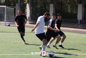 <a href="https://st.getinfootball.com/albums/1101526/6a0371e2ce80c_1920.jpg" target="_blank">Download original</a>