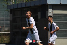 <a href="https://st.getinfootball.com/albums/1101527/6a0371d7c4bce_1920.jpg" target="_blank">Download original</a>