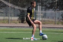 <a href="https://st.getinfootball.com/albums/1101529/6a0371d72a59b_1920.jpg" target="_blank">Download original</a>