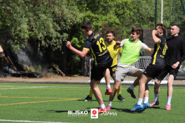 <a href="https://st.getinfootball.com/albums/1101529/6a0372436c70b_1920.jpg" target="_blank">Download original</a>