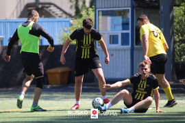 <a href="https://st.getinfootball.com/albums/1101529/6a0372a50843e_1920.jpg" target="_blank">Download original</a>