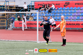 <a href="https://st.getinfootball.com/albums/1101547/6a03ab254a21d_1920.jpg" target="_blank">Завантажити оригінал</a>