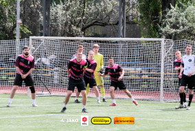 <a href="https://st.getinfootball.com/albums/1101564/6a03d444ae993_1920.jpg" target="_blank">Завантажити оригінал</a>