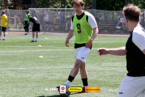 <a href="https://st.getinfootball.com/albums/1101722/6a0cbacac6df7_1920.jpg" target="_blank">Завантажити оригінал</a>