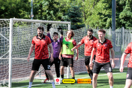 <a href="https://st.getinfootball.com/albums/1101879/6a16458f67dcf_1920.jpg" target="_blank">Завантажити оригінал</a>