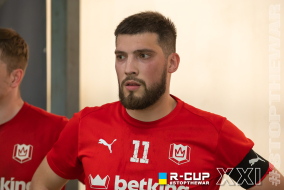 <a href="https://st.getinfootball.com/albums/1101893/6a169a8a5c6e3_1920.jpg" target="_blank">Завантажити оригінал</a>