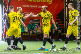 <a href="https://st.getinfootball.com/albums/1101980/6a1deeb18aca2_1920.jpg" target="_blank">Завантажити оригінал</a>