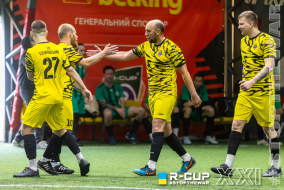 <a href="https://st.getinfootball.com/albums/1101980/6a1deeb18aca2_1920.jpg" target="_blank">Завантажити оригінал</a>