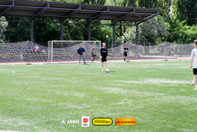 <a href="https://st.getinfootball.com/albums/1102030/6a209c00c6990_1920.jpg" target="_blank">Завантажити оригінал</a>