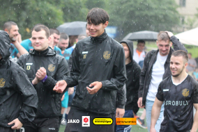 <a href="https://st.getinfootball.com/albums/1102159/6a287b88a7577_1920.jpg" target="_blank">Завантажити оригінал</a>