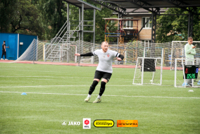 <a href="https://st.getinfootball.com/albums/1102205/6a2a1eeaadd63_1920.jpg" target="_blank">Завантажити оригінал</a>