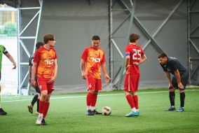 <a href="https://st.getinfootball.com/albums/1102300/6a32e1580f3ec_1920.jpg" target="_blank">Завантажити оригінал</a>