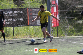 <a href="https://st.getinfootball.com/albums/1102337/6a3959b3deabc_1920.jpg" target="_blank">Завантажити оригінал</a>