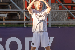 <a href="https://st.getinfootball.com/albums/1102342/6a395db1242e1_1920.jpg" target="_blank">Завантажити оригінал</a>