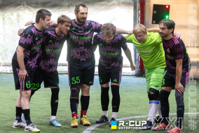 <a href="https://st.getinfootball.com/albums/1102453/6a4429a0ec424_1920.jpg" target="_blank">Завантажити оригінал</a>