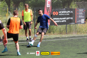 <a href="https://st.getinfootball.com/albums/1102465/6a44ae92bdb64_1920.jpg" target="_blank">Завантажити оригінал</a>