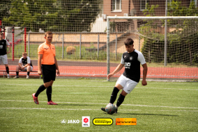 <a href="https://st.getinfootball.com/albums/1102497/6a454293554d4_1920.jpg" target="_blank">Завантажити оригінал</a>