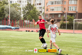 <a href="https://st.getinfootball.com/albums/1102498/6a454461648a5_1920.jpg" target="_blank">Завантажити оригінал</a>