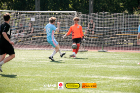 <a href="https://st.getinfootball.com/albums/1102510/6a454baea0283_1920.jpg" target="_blank">Завантажити оригінал</a>
