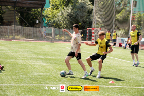 <a href="https://st.getinfootball.com/albums/1102511/6a454bb3ae176_1920.jpg" target="_blank">Завантажити оригінал</a>
