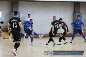<a href="https://st.getinfootball.com/albums/1102544/6a468cde0a8d0_1920.jpg" target="_blank">Завантажити оригінал</a>