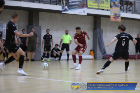 <a href="https://st.getinfootball.com/albums/1102550/6a469870d6cf3_1920.jpg" target="_blank">Завантажити оригінал</a>
