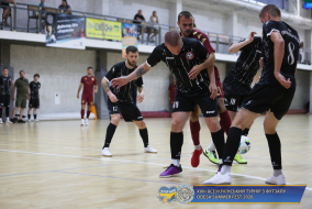 <a href="https://st.getinfootball.com/albums/1102550/6a4698945956d_1920.jpg" target="_blank">Завантажити оригінал</a>