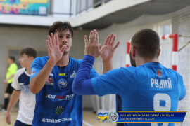 <a href="https://st.getinfootball.com/albums/1102566/6a46c07b7ccd7_1920.jpg" target="_blank">Завантажити оригінал</a>