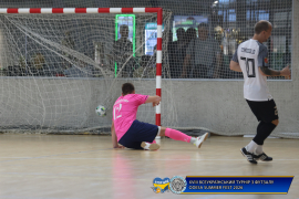 <a href="https://st.getinfootball.com/albums/1102570/6a46ce733a0e8_1920.jpg" target="_blank">Завантажити оригінал</a>
