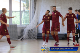 <a href="https://st.getinfootball.com/albums/1102571/6a46cf6c2d966_1920.jpg" target="_blank">Завантажити оригінал</a>