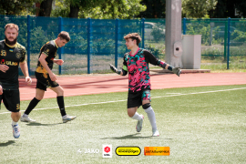 <a href="https://st.getinfootball.com/albums/1102653/6a4e7d31dc649_1920.jpg" target="_blank">Завантажити оригінал</a>