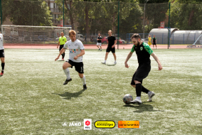 <a href="https://st.getinfootball.com/albums/1102661/6a4e89284ccfc_1920.jpg" target="_blank">Завантажити оригінал</a>