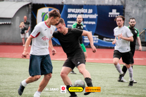 <a href="https://st.getinfootball.com/albums/1102661/6a4e894436544_1920.jpg" target="_blank">Завантажити оригінал</a>