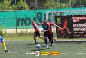 <a href="https://st.getinfootball.com/albums/1102690/6a4f1c9bac7d7_1920.jpg" target="_blank">Завантажити оригінал</a>