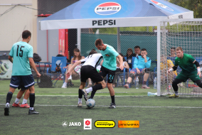 <a href="https://st.getinfootball.com/albums/1102733/6a548b7b6e0d0_1920.jpg" target="_blank">Завантажити оригінал</a>