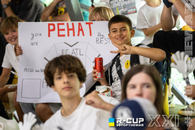 <a href="https://st.getinfootball.com/albums/1102776/6a56f479a1bbc_1920.jpg" target="_blank">Завантажити оригінал</a>