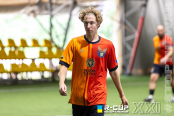 <a href="https://st.getinfootball.com/albums/1102778/6a5701b7834ee_1920.jpg" target="_blank">Завантажити оригінал</a>