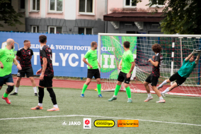 <a href="https://st.getinfootball.com/albums/1102792/6a57ad4d54bd4_1920.jpg" target="_blank">Завантажити оригінал</a>