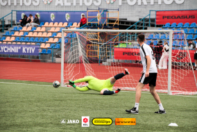 <a href="https://st.getinfootball.com/albums/1102793/6a57adb864427_1920.jpg" target="_blank">Завантажити оригінал</a>