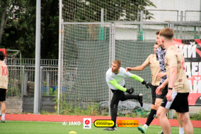 <a href="https://st.getinfootball.com/albums/1102798/6a57b14276a3d_1920.jpg" target="_blank">Завантажити оригінал</a>