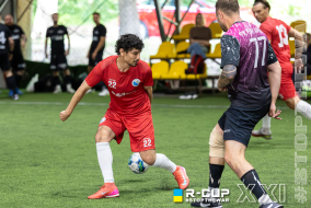 <a href="https://st.getinfootball.com/albums/1102810/6a57f9ded26f0_1920.jpg" target="_blank">Завантажити оригінал</a>