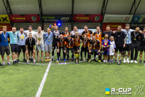 <a href="https://st.getinfootball.com/albums/1102831/6a5d39d96f9ef_1920.jpg" target="_blank">Завантажити оригінал</a>