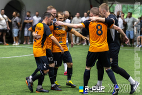 <a href="https://st.getinfootball.com/albums/1102840/6a5eede7bc8de_1920.jpg" target="_blank">Завантажити оригінал</a>